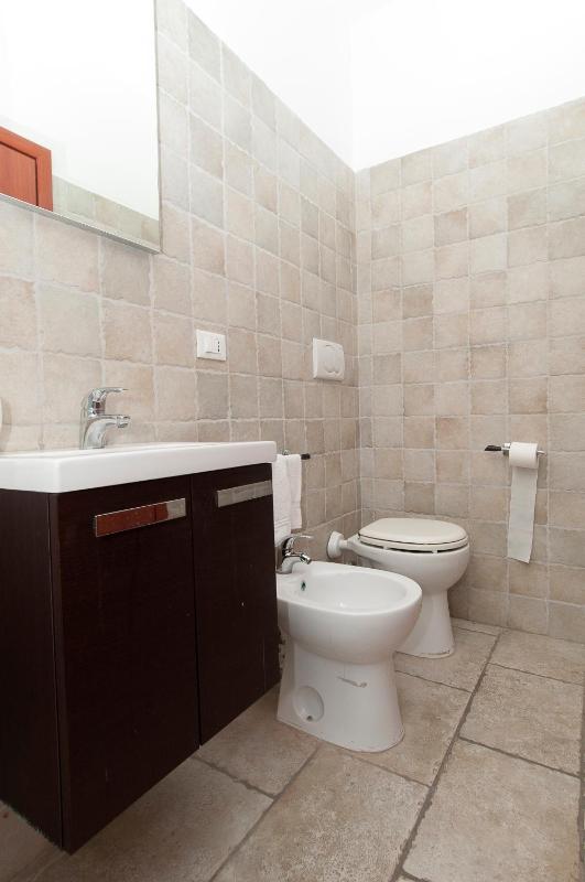 Double or Twin Room image 4