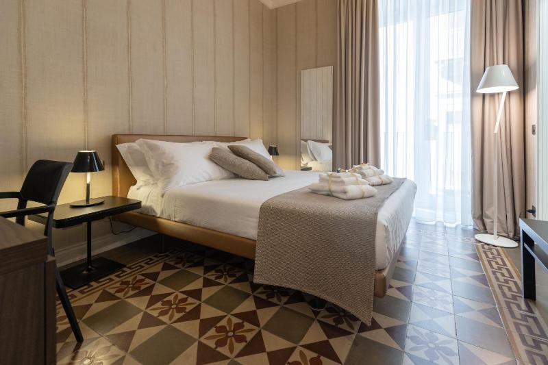 Standard Double Room image 1