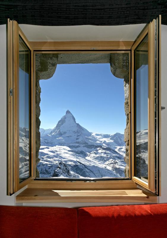 Double Room with Matterhorn View image 4