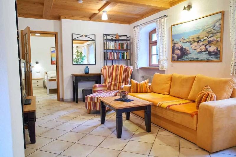 One-Bedroom Apartment image 3