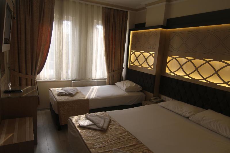 Grand Liza Hotel - image 12