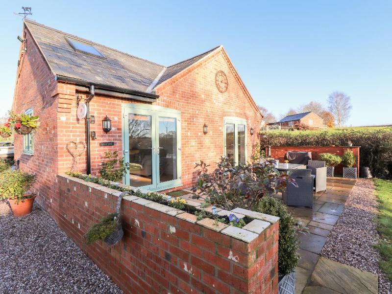 Well View Cottage - image 1