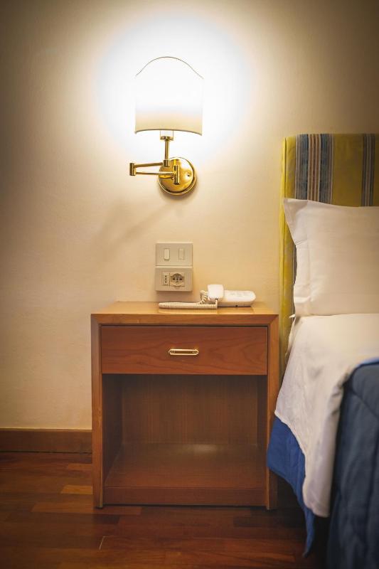 Double Room - Single Use image 4