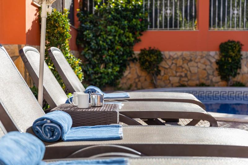 GR 2 X Private Villas Private Pools - Up to 20 Guests - image 14