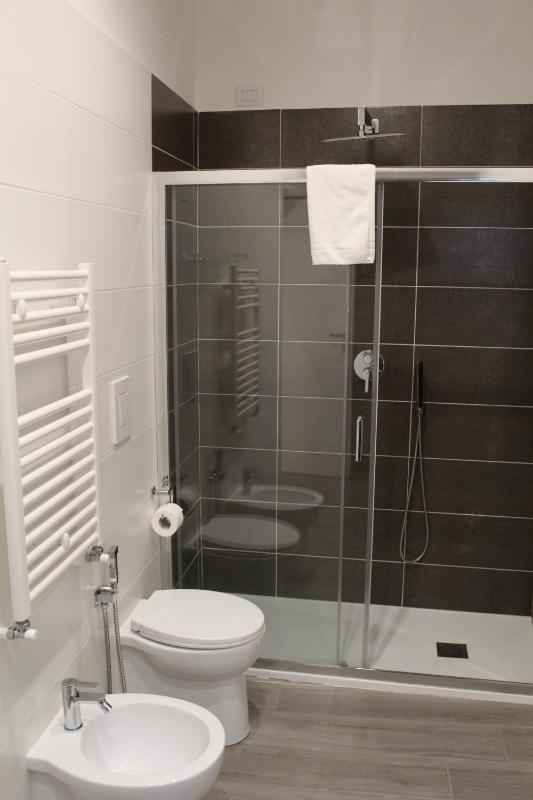 Luxury Triple Room image 2