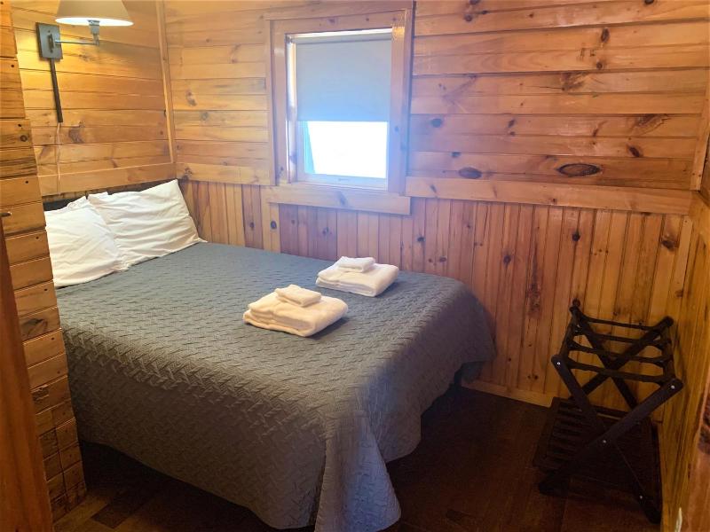 Double Room with Pool View image 3