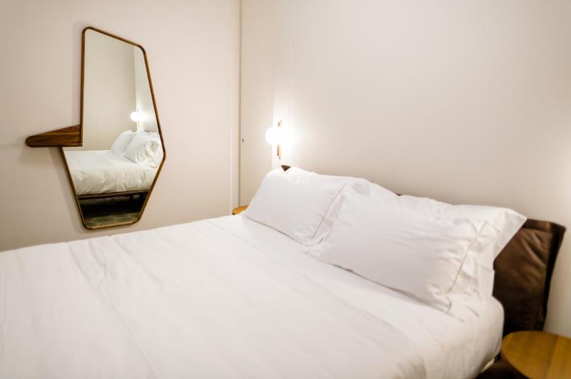 Deluxe Room image 4
