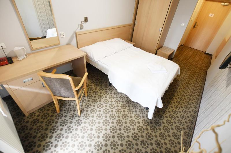 Single Room image 2
