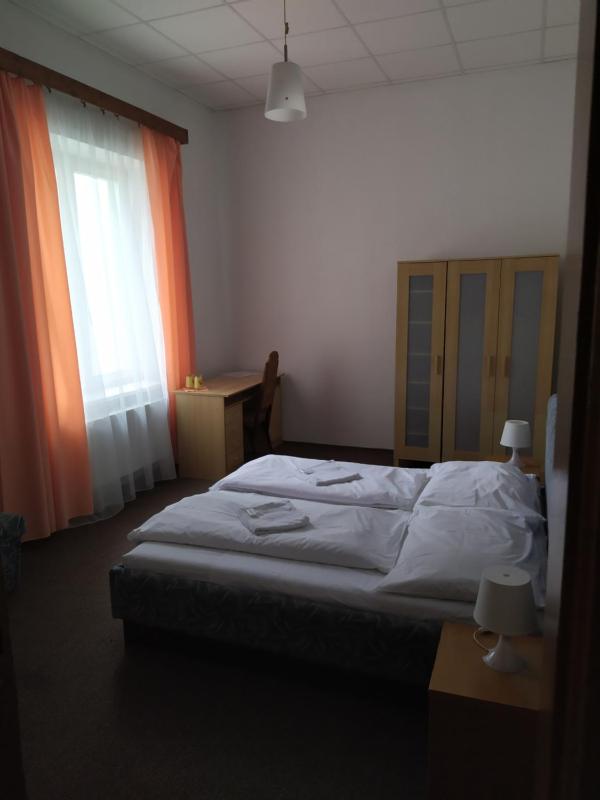 Double or Twin Room with Shared Bathroom image 2