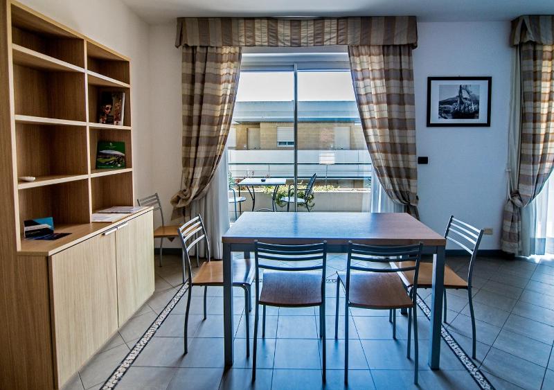 One-Bedroom Apartment image 3