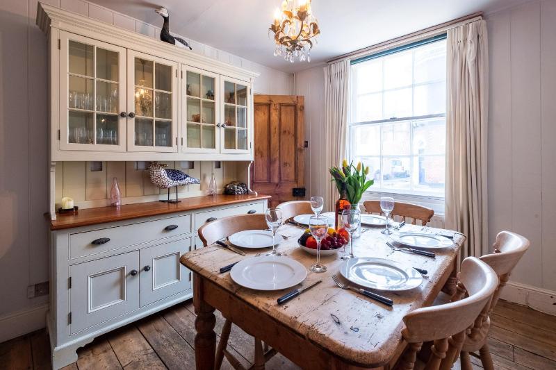 The Old Gordon House - High Street location close to the beach and town amenities - Aldeburgh Coastal Cottages - image 16