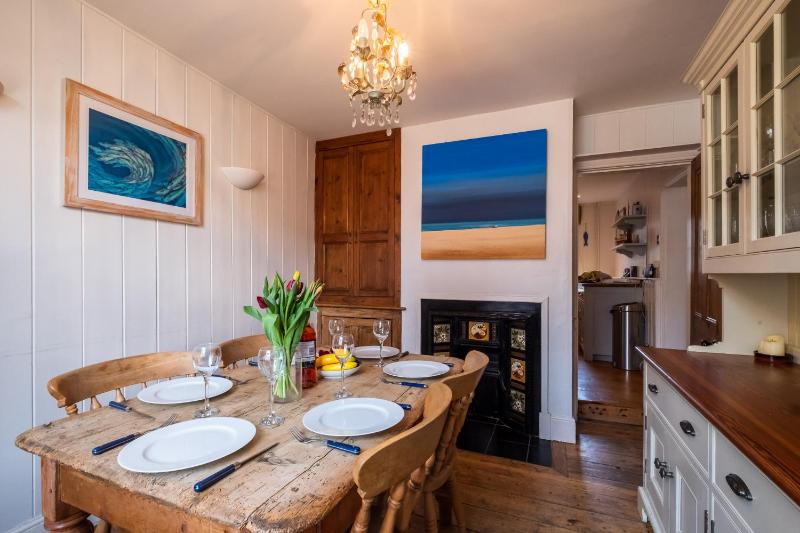 The Old Gordon House - High Street location close to the beach and town amenities - Aldeburgh Coastal Cottages - image 7