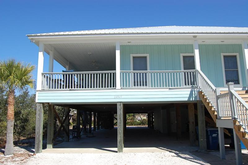 Three-Bedroom House image 2
