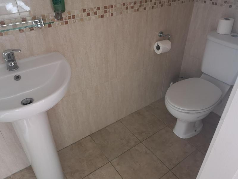 Standard Triple Room image 3