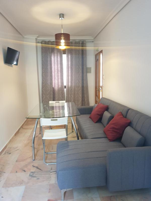 One-Bedroom Apartment image 4