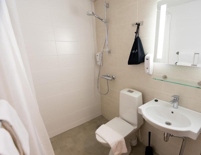 Superior Double or Twin Room image 4