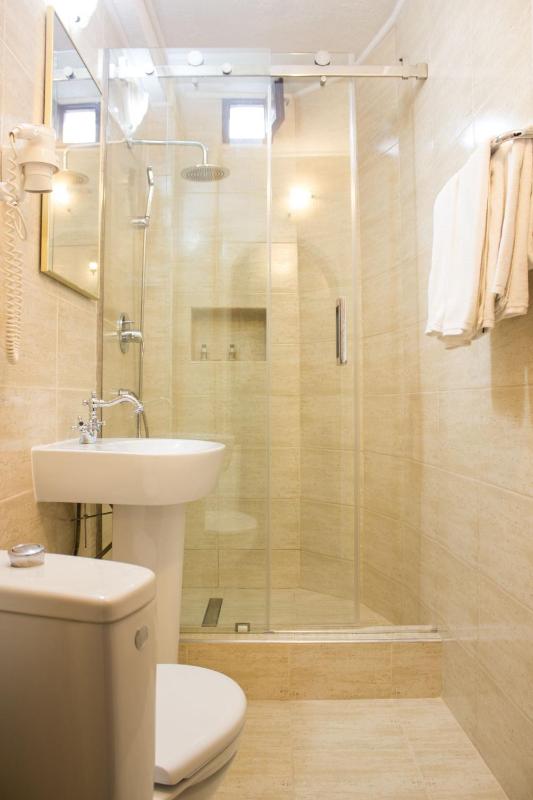 Standard Double Room image 1