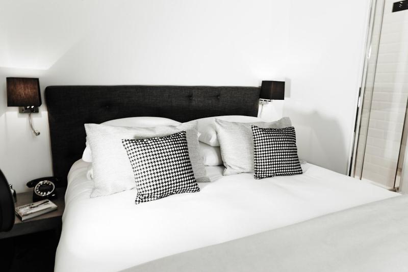 Business Single Room image 4