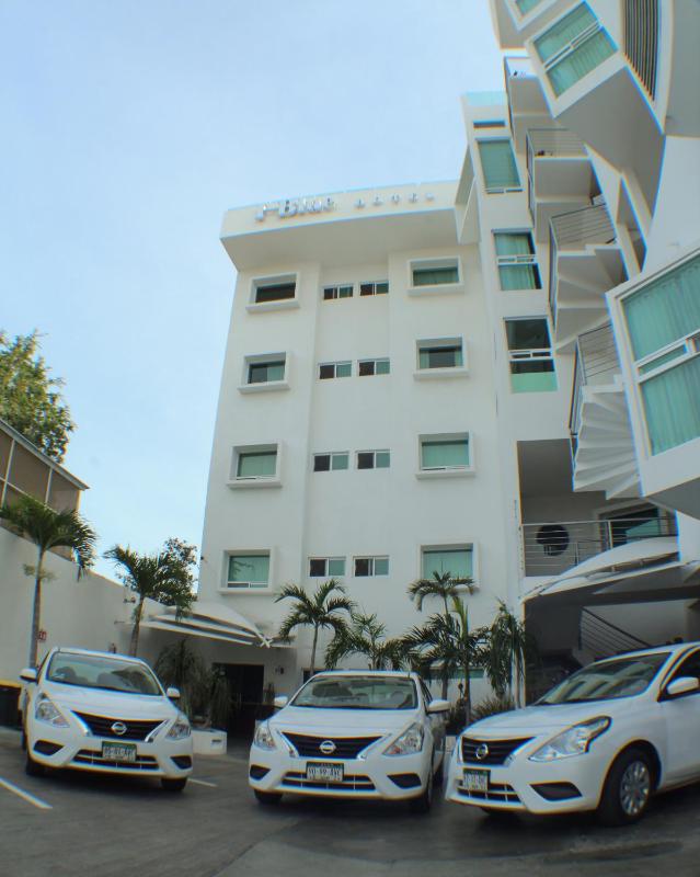 Hotel HBlue Centro - image 49
