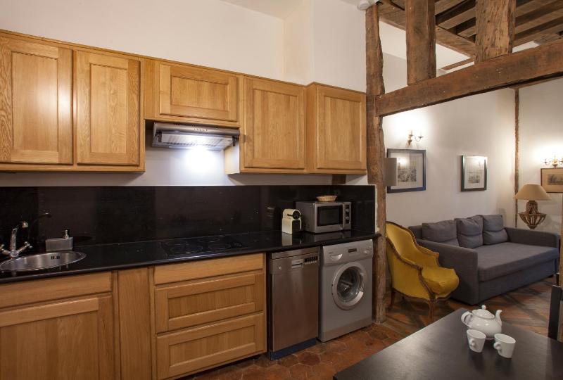 Gregoire Apartment 1st floor image 2