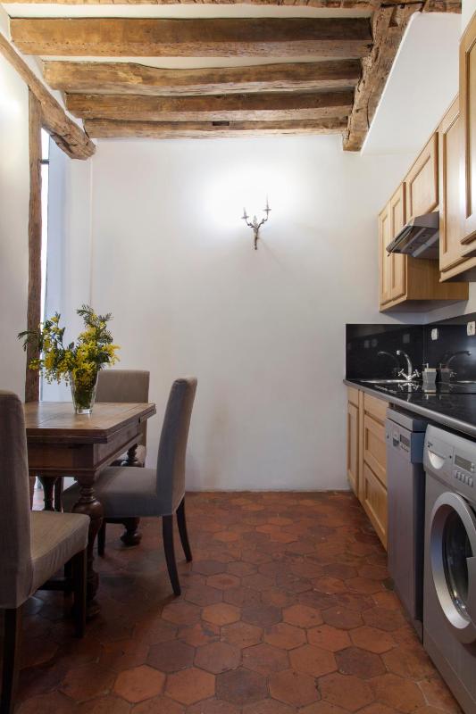 Gregoire Apartment 3rd floor  image 2