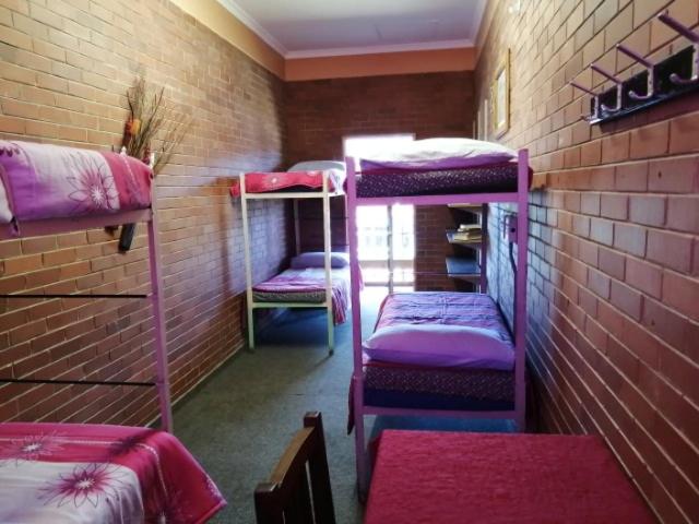 Dirkie Uys Backpackers - image 8