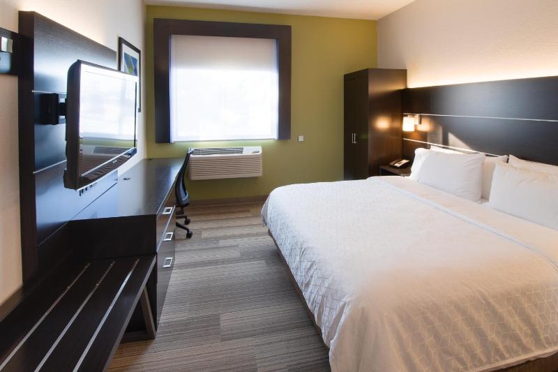 King Room - Mobility Access/Hearing Accessible image 2