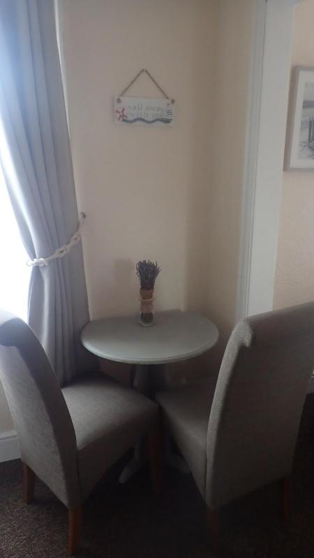 Family Room image 4