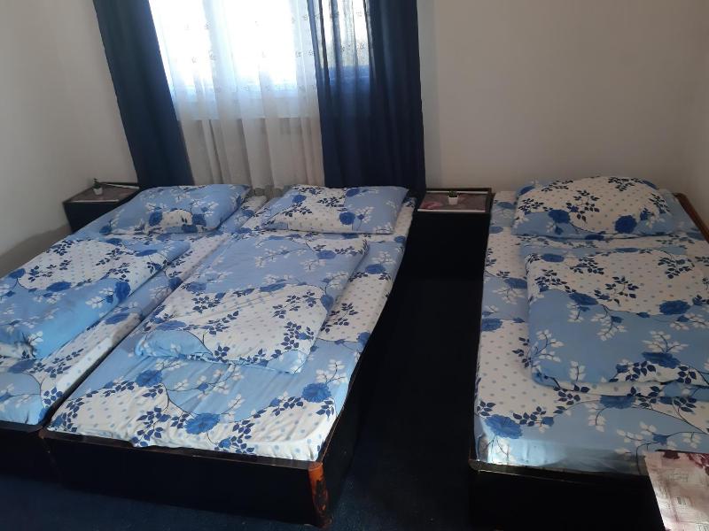 Triple Room image 3
