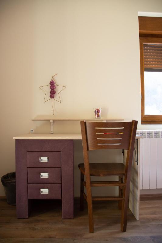 Double Room with Balcony image 3