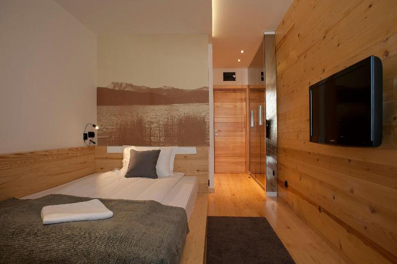 Single Room image 4