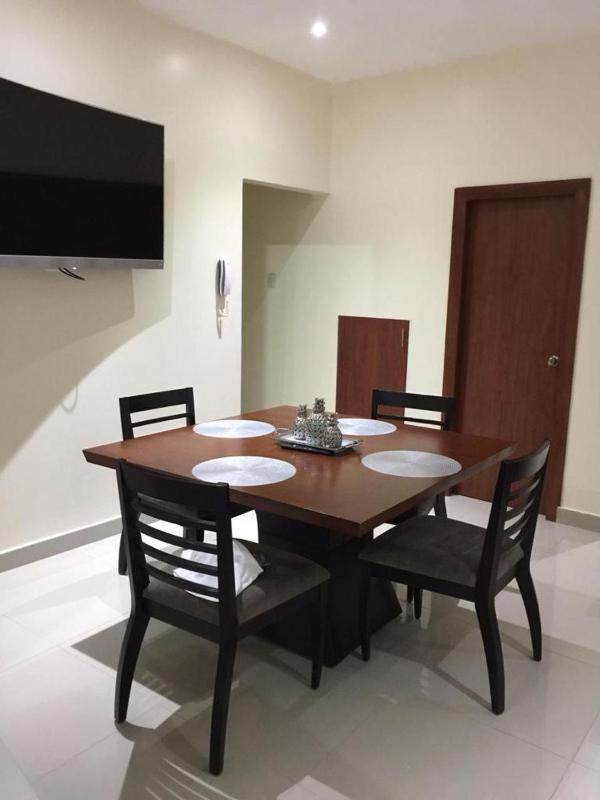 Garzota Suites Airport Bajos - image 2