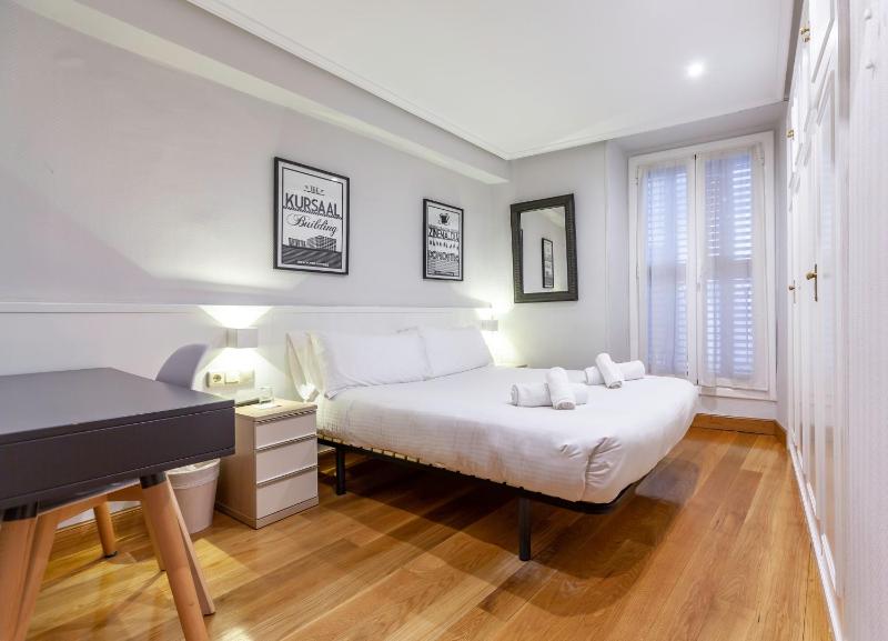 Pension Larrea - image 1