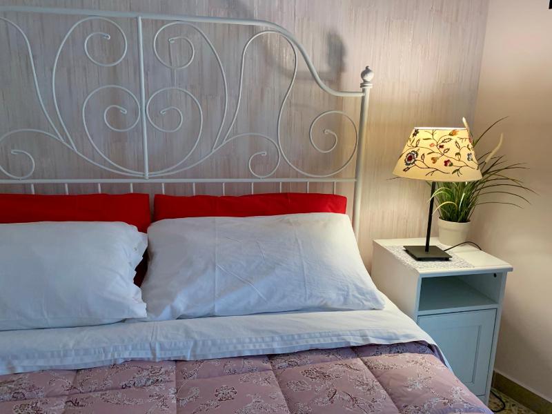 Double Room image 4