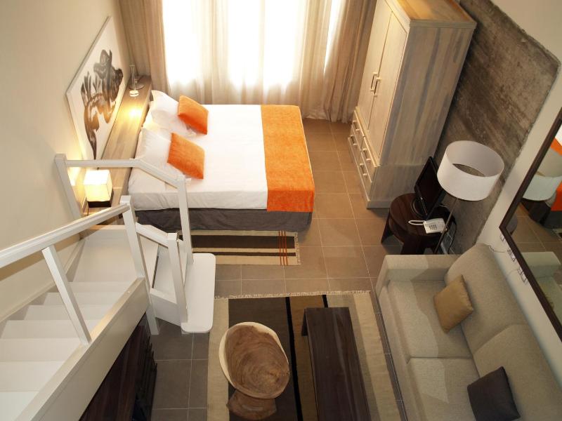 Eco Alcalá Suites - image 2