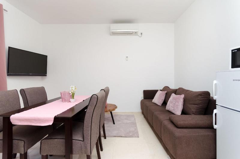 Apartments Darko - image 15