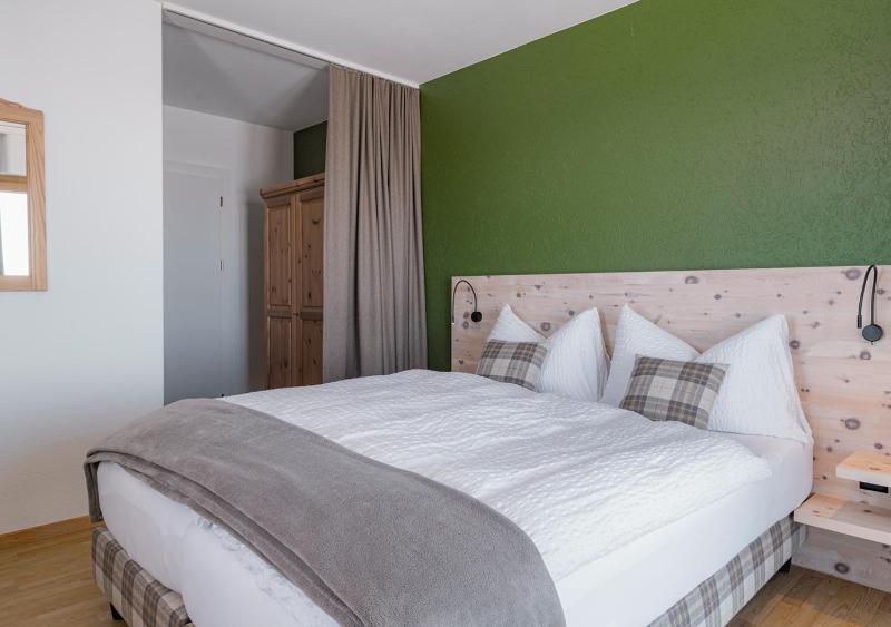 Double Room with Terrace image 2