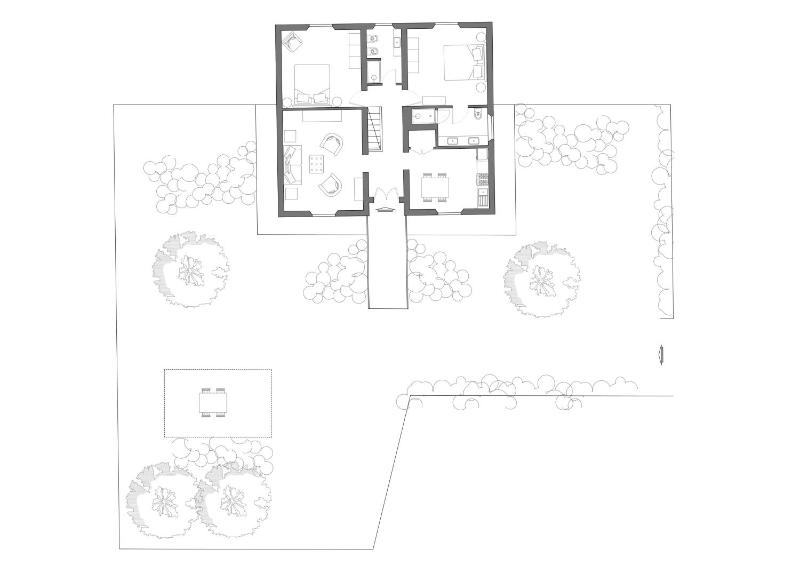 Royal Two-Bedroom Apartment with Garden image 2