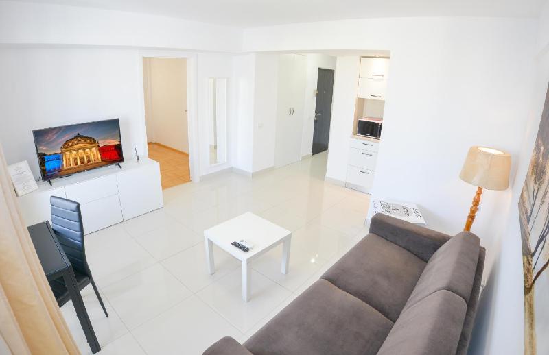 University Square Accommodation - image 8