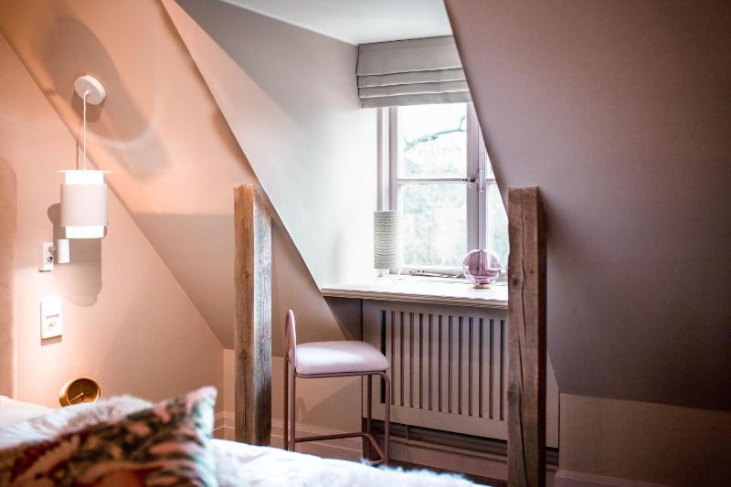 Superior Queen Room image 4