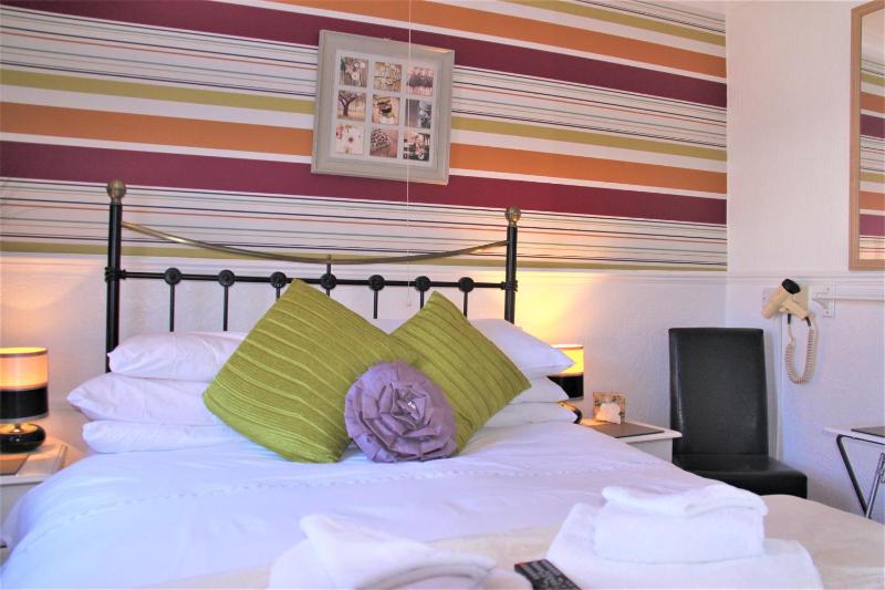Serena Court Hotel - image 39