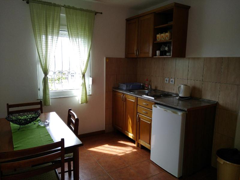 Studio with Sea View (3 Adults) image 4