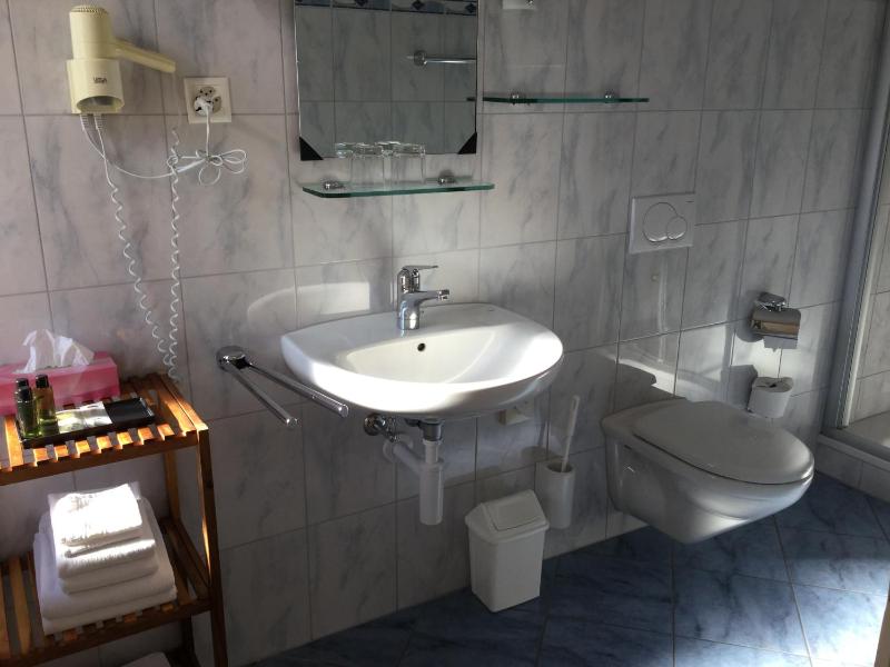 Double Room with Private Bathroom image 4