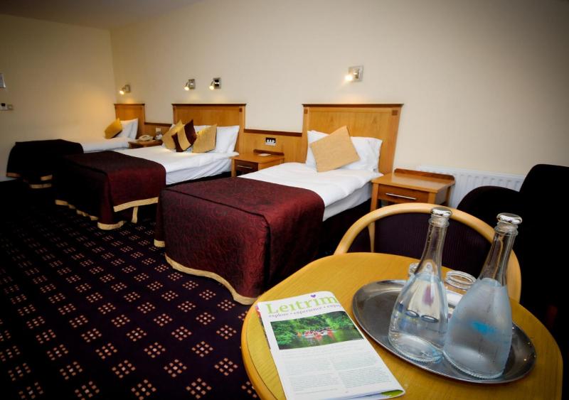 Standard Triple Room image 3