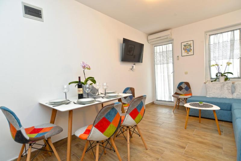 Apartment image 3