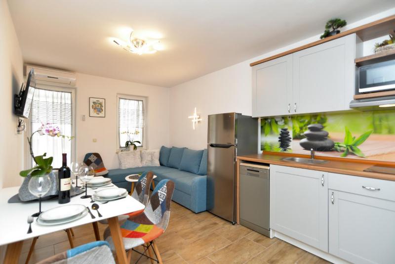 Apartment image 2