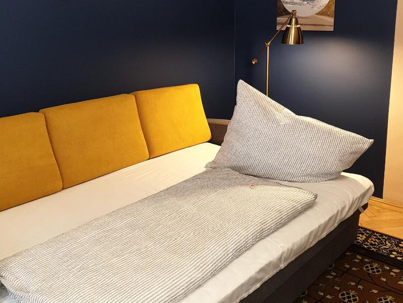 One-Bedroom Apartment image 4
