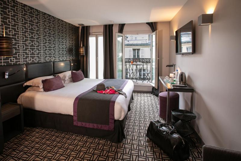 Le Grey Hotel - image 1