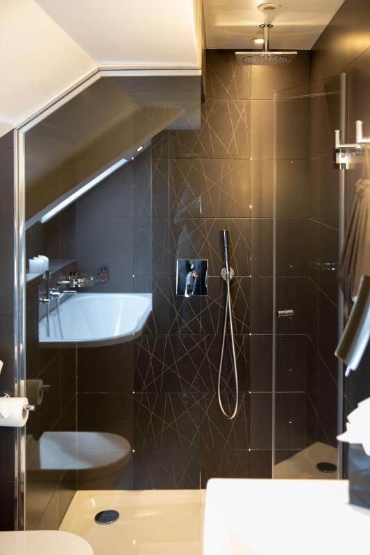 Le Grey Hotel - image 2