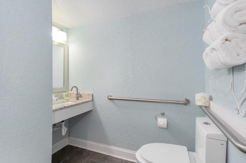 John Yancey Oceanfront Inn - image 5